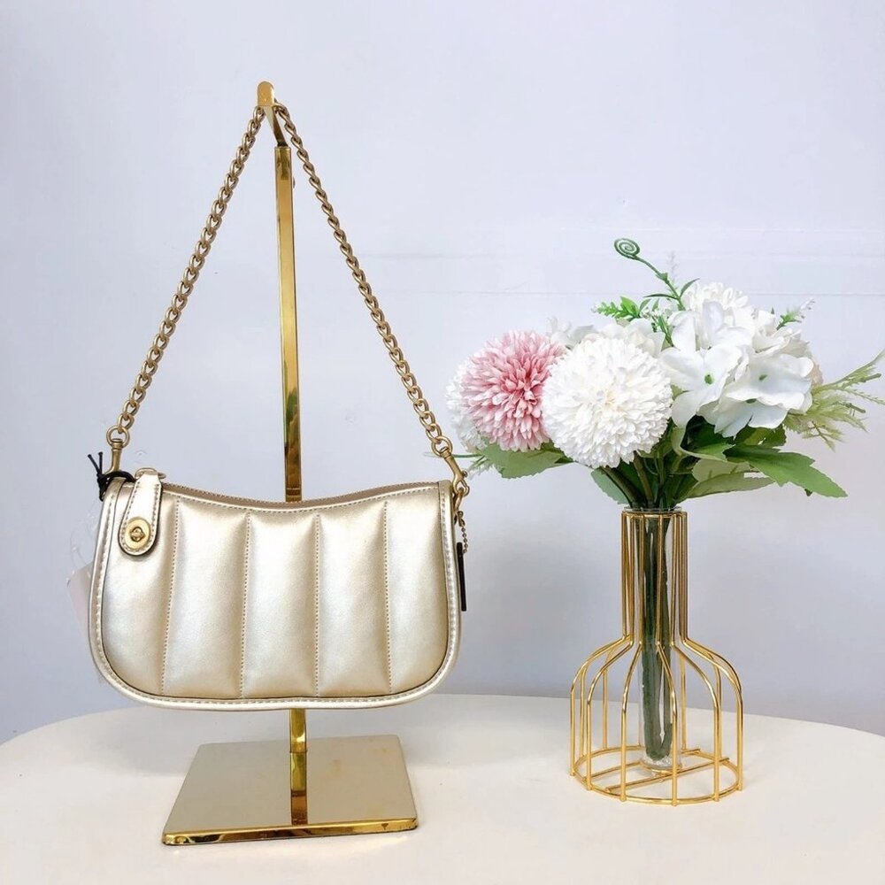 Coach C6746 Swinger 20 With Quilting IN Metallic Soft Gold
